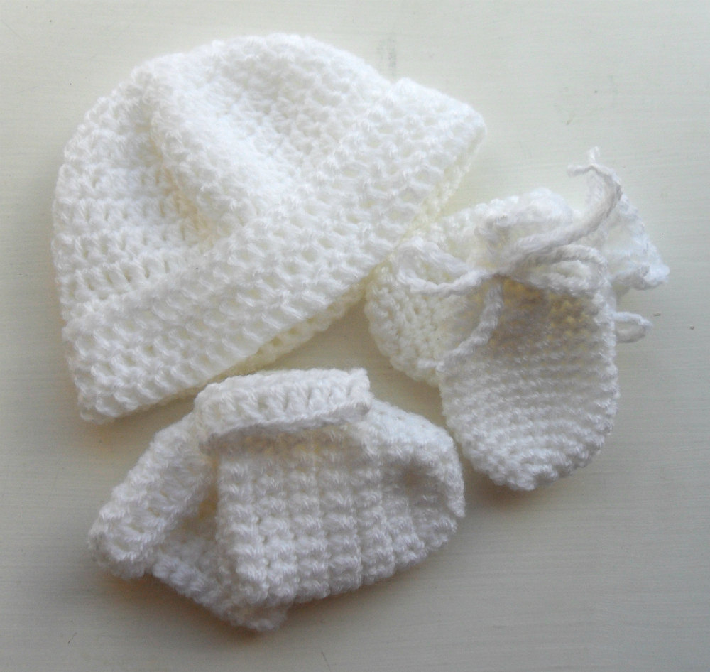 Newborn Gift Set Booties Beenie Mittens White Pink Blue Yellow Purple Made to Order